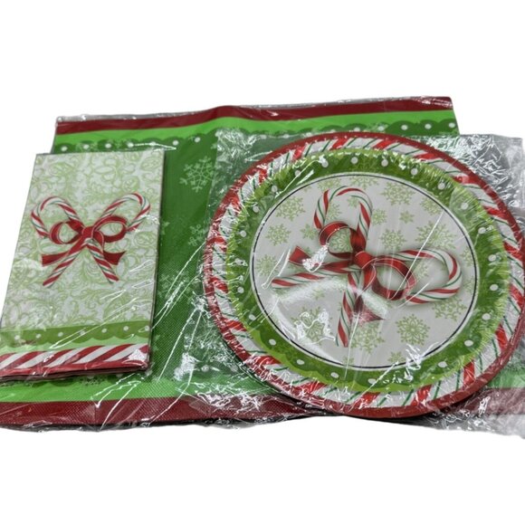 Holiday Plates & Napkins place mat Set of 4 each With Candy Cane Design READ - Picture 1 of 7